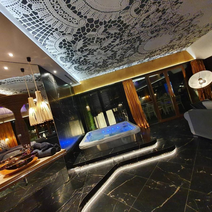 Hotel Ramka & Restaurant & Wine Bar Poznan Luaran gambar