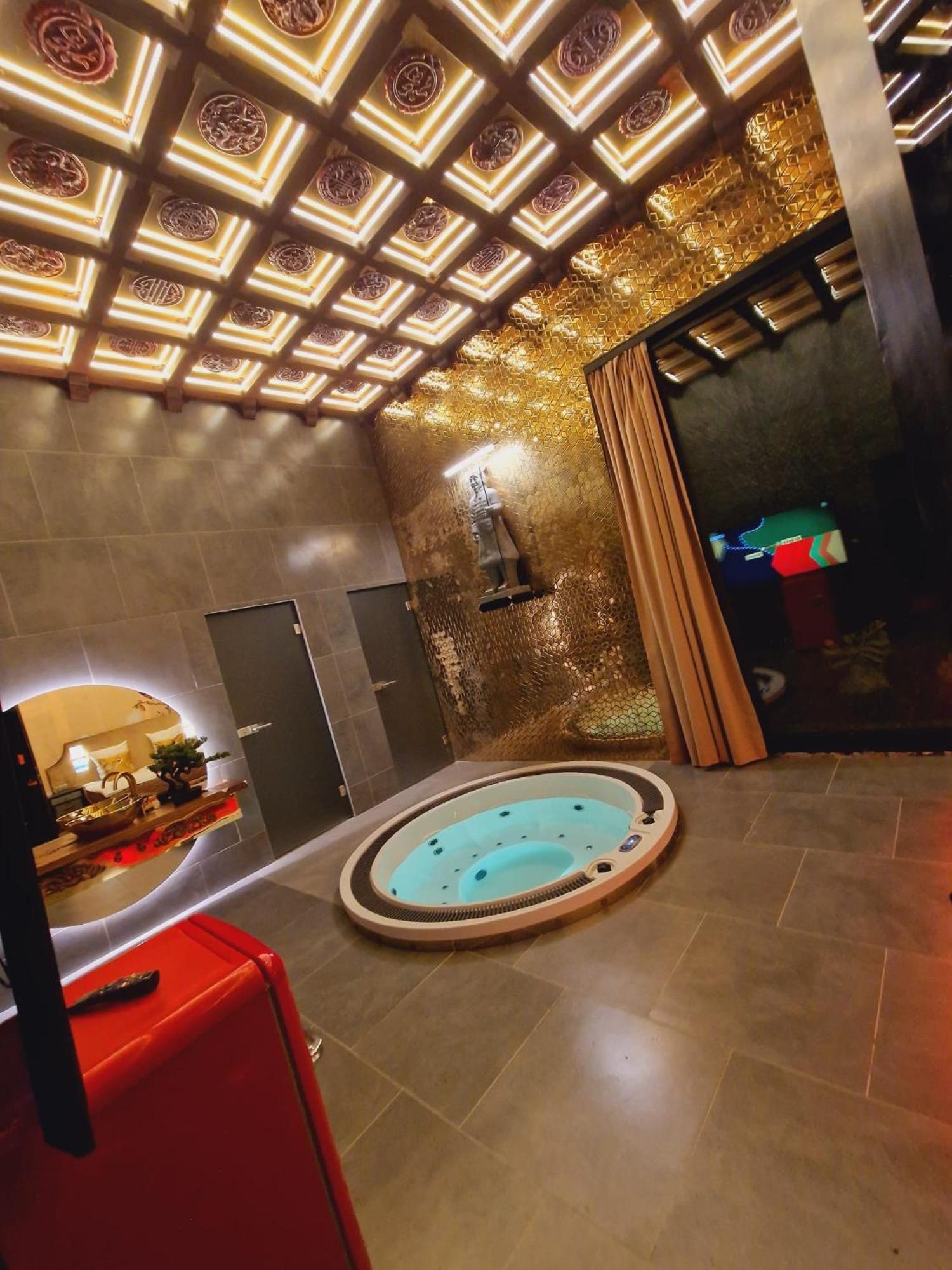 Hotel Ramka & Restaurant & Wine Bar Poznan Luaran gambar